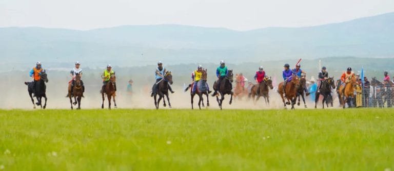Mongolian Horse Super League Gallops into Inner Mongolia